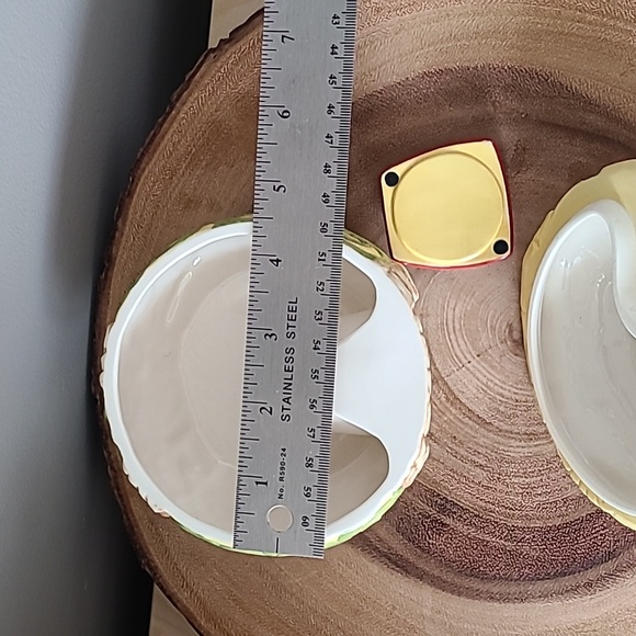 NIB Royal Doulton Lily Trinket porcelain box with lid - Picture 4 of 6